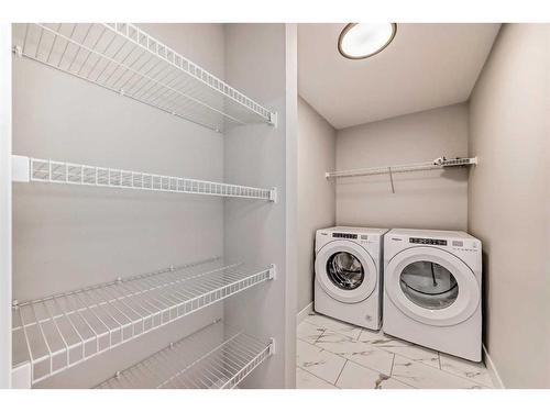 31 Homestead Passage Ne, Calgary, AB - Indoor Photo Showing Laundry Room