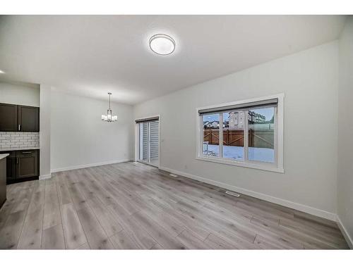 67 Belgian Crescent, Cochrane, AB - Indoor Photo Showing Living Room