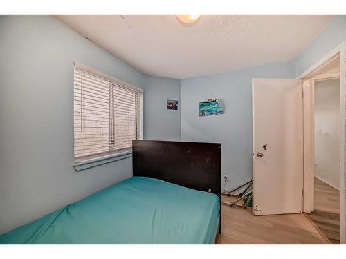 250 Costa Mesa Close Ne, Calgary, AB - Indoor Photo Showing Bedroom