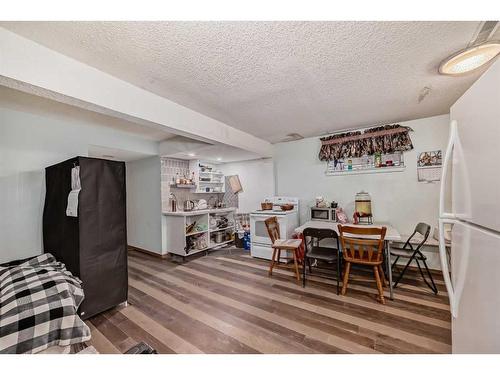 250 Costa Mesa Close Ne, Calgary, AB - Indoor