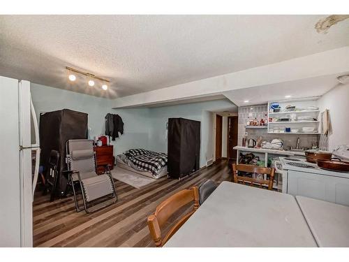 250 Costa Mesa Close Ne, Calgary, AB - Indoor