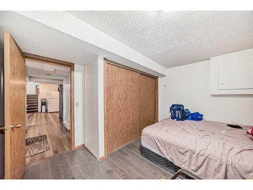 250 Costa Mesa Close Ne, Calgary, AB - Indoor Photo Showing Bedroom