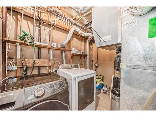 250 Costa Mesa Close Ne, Calgary, AB - Indoor Photo Showing Laundry Room