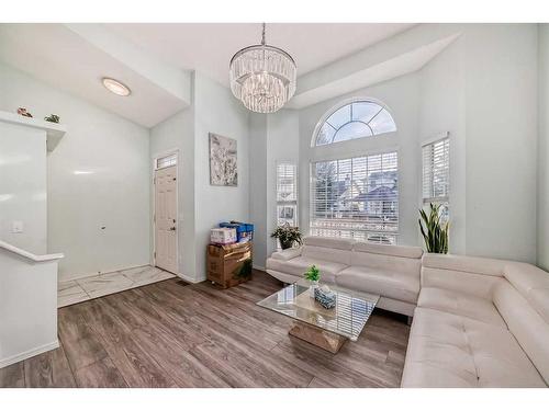 250 Costa Mesa Close Ne, Calgary, AB - Indoor Photo Showing Living Room