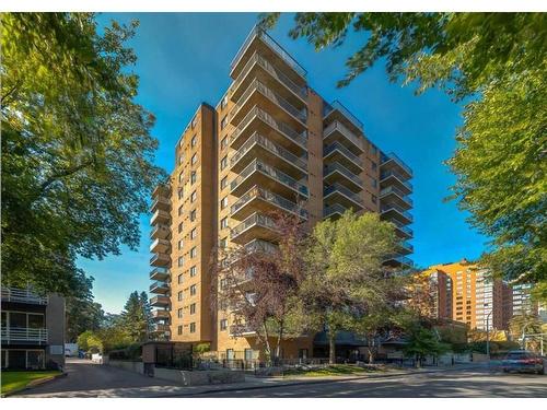 1106-225 25 Avenue Sw, Calgary, AB - Outdoor With Balcony With Facade