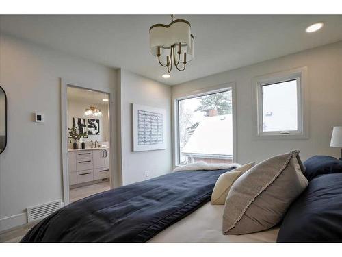 2222 5 Street Sw, Calgary, AB - Indoor Photo Showing Bedroom