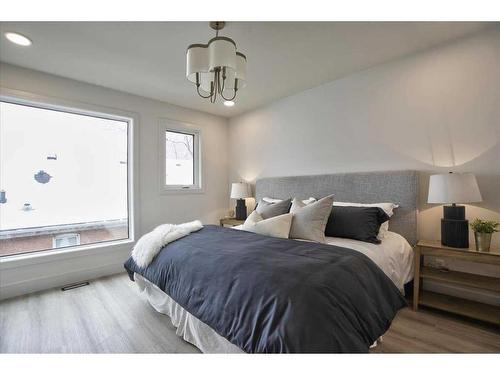 2222 5 Street Sw, Calgary, AB - Indoor Photo Showing Bedroom