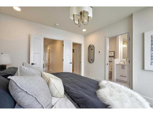 2222 5 Street Sw, Calgary, AB - Indoor Photo Showing Bedroom