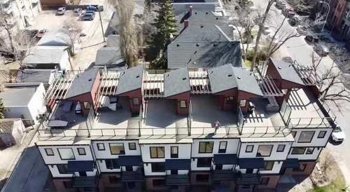 2222 5 Street Sw, Calgary, AB - Outdoor