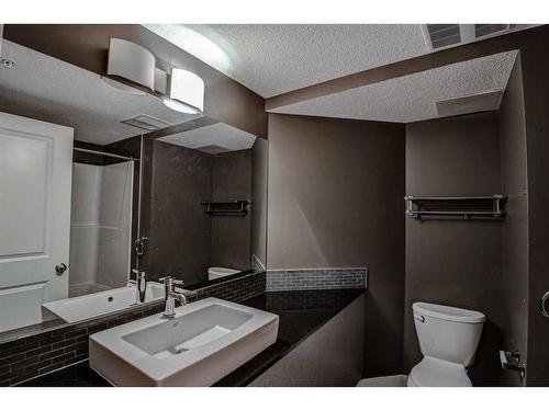 2117-240 Skyview Ranch Road Ne, Calgary, AB - Indoor Photo Showing Bathroom