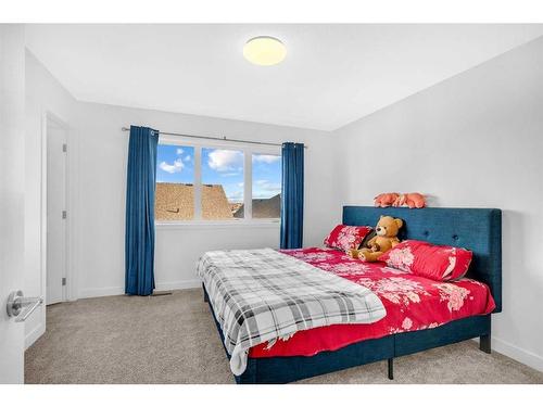 2038 Fowler Road Sw, Airdrie, AB - Indoor Photo Showing Bedroom