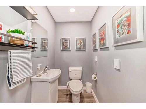 164 Auburn Glen Close Se, Calgary, AB - Indoor Photo Showing Bathroom