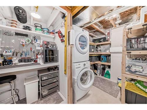 164 Auburn Glen Close Se, Calgary, AB - Indoor Photo Showing Laundry Room