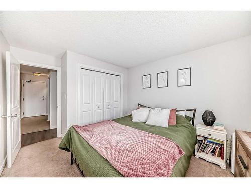 412-930 18 Avenue Sw, Calgary, AB - Indoor Photo Showing Bedroom