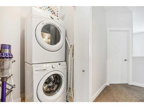 113 Nolancrest Common Nw, Calgary, AB - Indoor Photo Showing Laundry Room