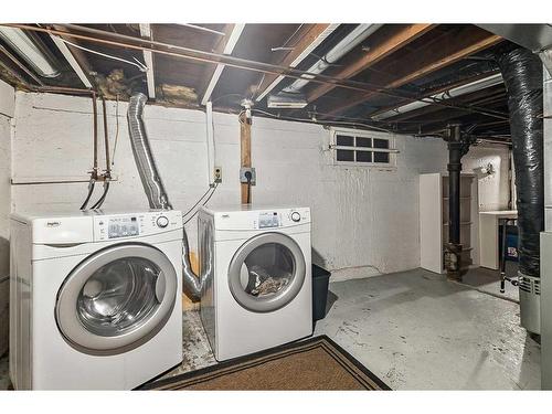 2023 8 Avenue Se, Calgary, AB - Indoor Photo Showing Laundry Room