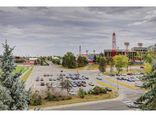 505-2011 University Drive Nw, Calgary, AB - Outdoor With View