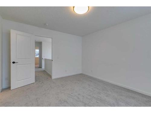 545 Bayview Street Sw, Airdrie, AB - Indoor Photo Showing Other Room