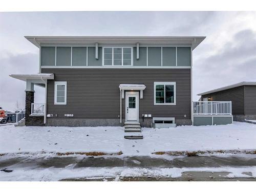 545 Bayview Street Sw, Airdrie, AB - Outdoor