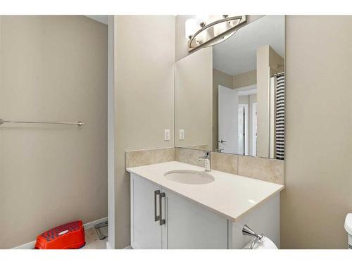 202-375 Redstone Walk Ne, Calgary, AB - Indoor Photo Showing Bathroom