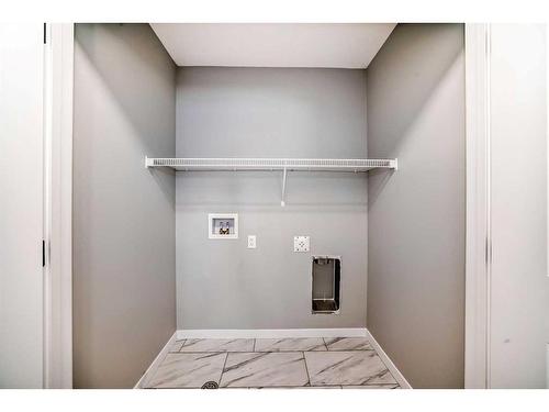 24 Sugarsnap Way Se, Calgary, AB - Indoor