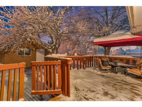 4831 40 Avenue Sw, Calgary, AB - Outdoor With Deck Patio Veranda