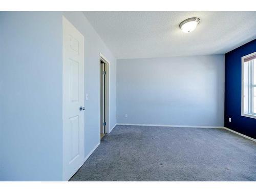 603 Prairie Sound Circle Nw, High River, AB - Indoor Photo Showing Other Room