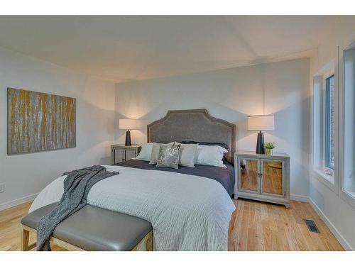 35 Mckinley Road Se, Calgary, AB - Indoor Photo Showing Bedroom