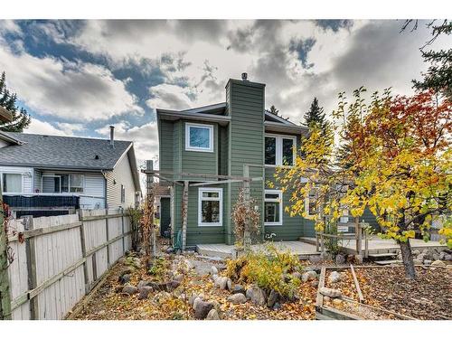 35 Mckinley Road Se, Calgary, AB - Outdoor