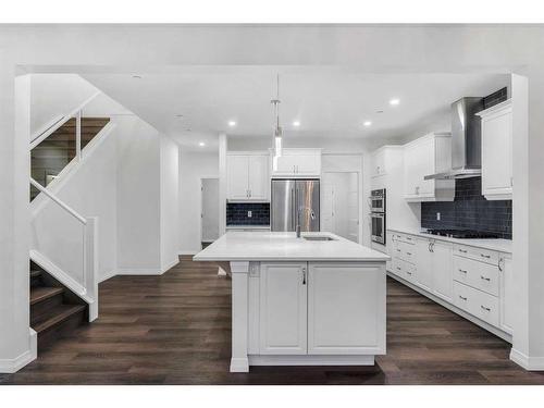 114 Lucas Terrace Nw, Calgary, AB - Indoor Photo Showing Kitchen With Upgraded Kitchen