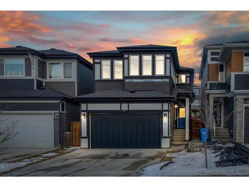 114 Lucas Terrace Nw, Calgary, AB - Outdoor With Facade