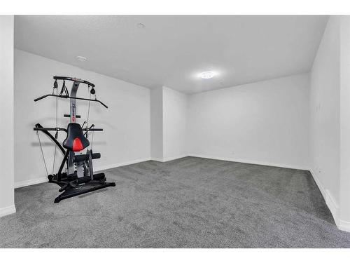 114 Lucas Terrace Nw, Calgary, AB - Indoor