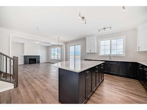 44 Cityline Heath Ne, Calgary, AB - Indoor Photo Showing Kitchen With Upgraded Kitchen