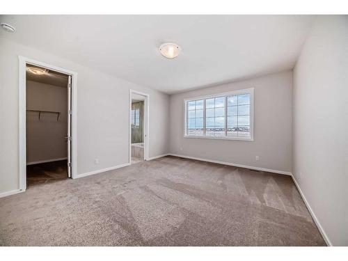 44 Cityline Heath Ne, Calgary, AB - Indoor Photo Showing Other Room