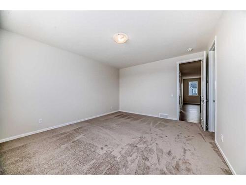 44 Cityline Heath Ne, Calgary, AB - Indoor Photo Showing Other Room