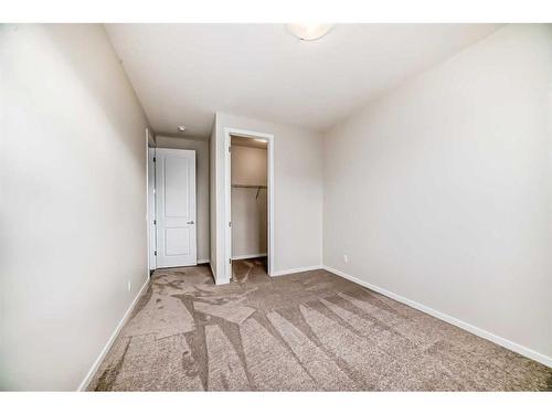 44 Cityline Heath Ne, Calgary, AB - Indoor Photo Showing Other Room