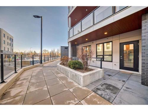 119-383 Smith Street Nw, Calgary, AB - Outdoor With Exterior