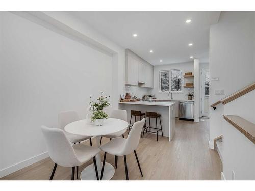 3927 65 Street Nw, Calgary, AB - Indoor Photo Showing Dining Room