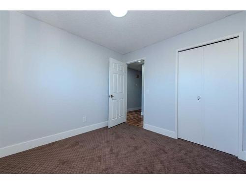 105 Falton Drive Ne, Calgary, AB - Indoor Photo Showing Other Room