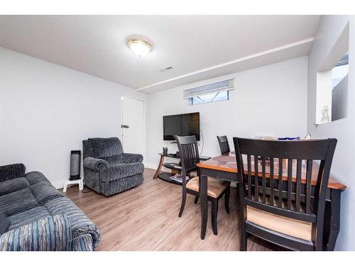 105 Falton Drive Ne, Calgary, AB - Indoor