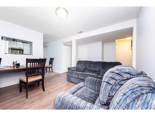 105 Falton Drive Ne, Calgary, AB - Indoor