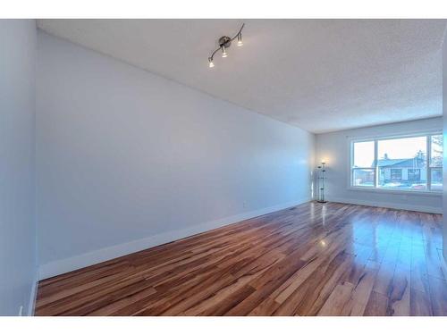 105 Falton Drive Ne, Calgary, AB - Indoor Photo Showing Other Room