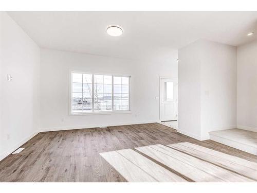 387 Chelsea Parade, Chestermere, AB - Indoor Photo Showing Other Room