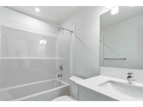 387 Chelsea Parade, Chestermere, AB - Indoor Photo Showing Bathroom