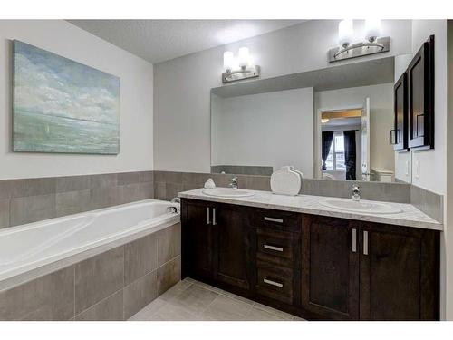 124 Walden Parade Se, Calgary, AB - Indoor Photo Showing Bathroom