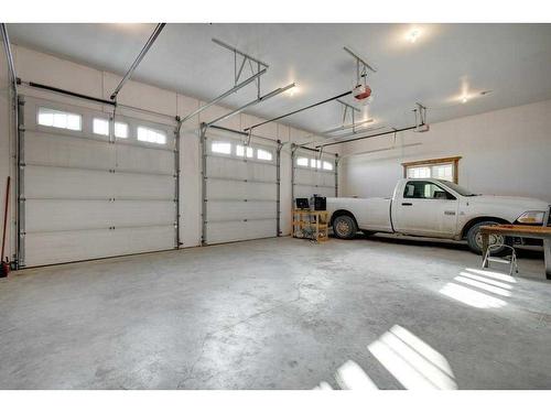 162016 290 Range Road, Rural Willow Creek No. 26, M.D. Of, AB - Indoor Photo Showing Garage