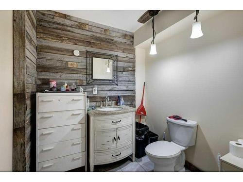 162016 290 Range Road, Rural Willow Creek No. 26, M.D. Of, AB - Indoor Photo Showing Bathroom