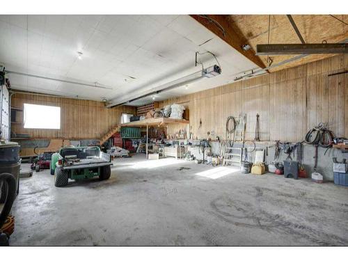 162016 290 Range Road, Rural Willow Creek No. 26, M.D. Of, AB - Indoor Photo Showing Garage