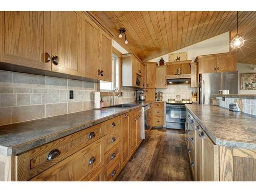 162016 290 Range Road, Rural Willow Creek No. 26, M.D. Of, AB - Indoor Photo Showing Kitchen