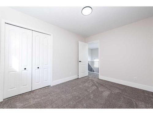 41 Valley Crest Close Nw, Calgary, AB - Indoor Photo Showing Bathroom